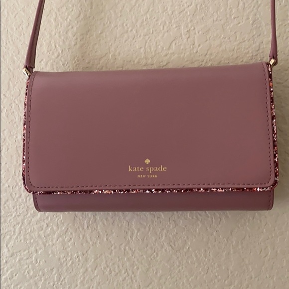 Handbags - Crossbody Kate Spade purse